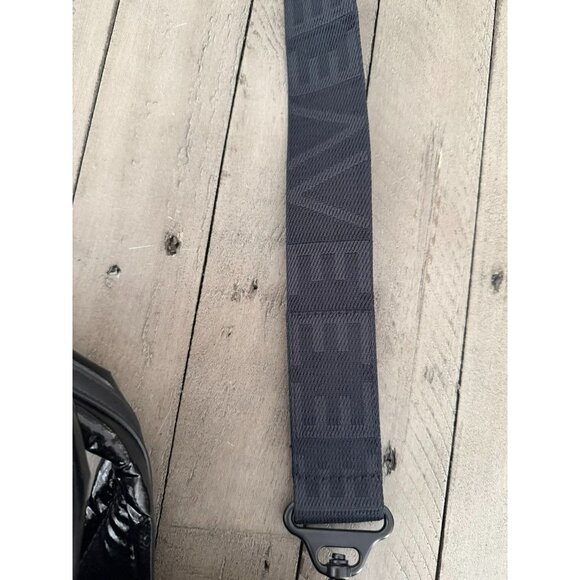 NWT VeeCollective Small Porter Water Resistant Quilted Recycled Nylon Tote - Picture 5 of 15